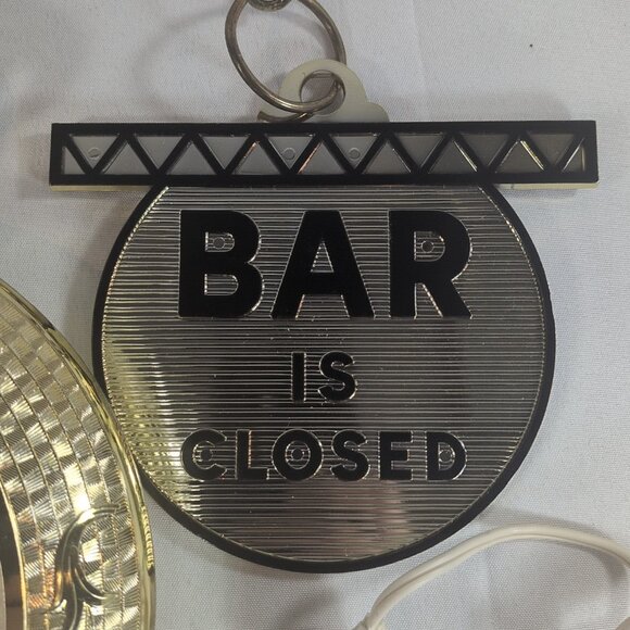 VTG Spartus Corp.  Bar Is Open/Closed Backwards Running Wall Clock WORKS GREAT - Picture 4 of 16